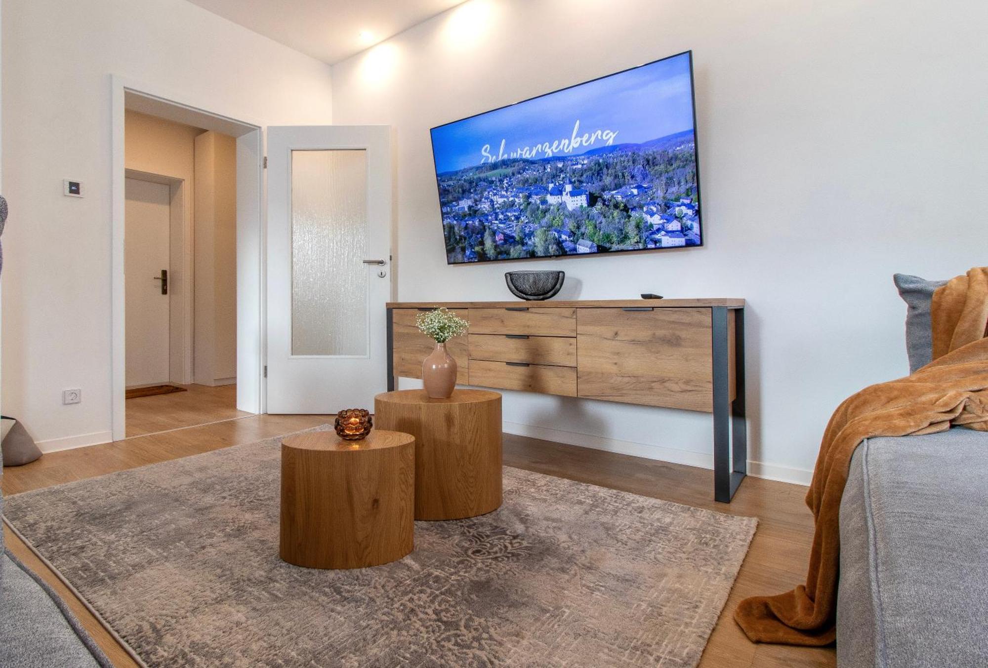 Stilvolles City-Apartment I Netflix I Wlan L Stellplatz I Zentral Schwarzenberg  Exterior photo