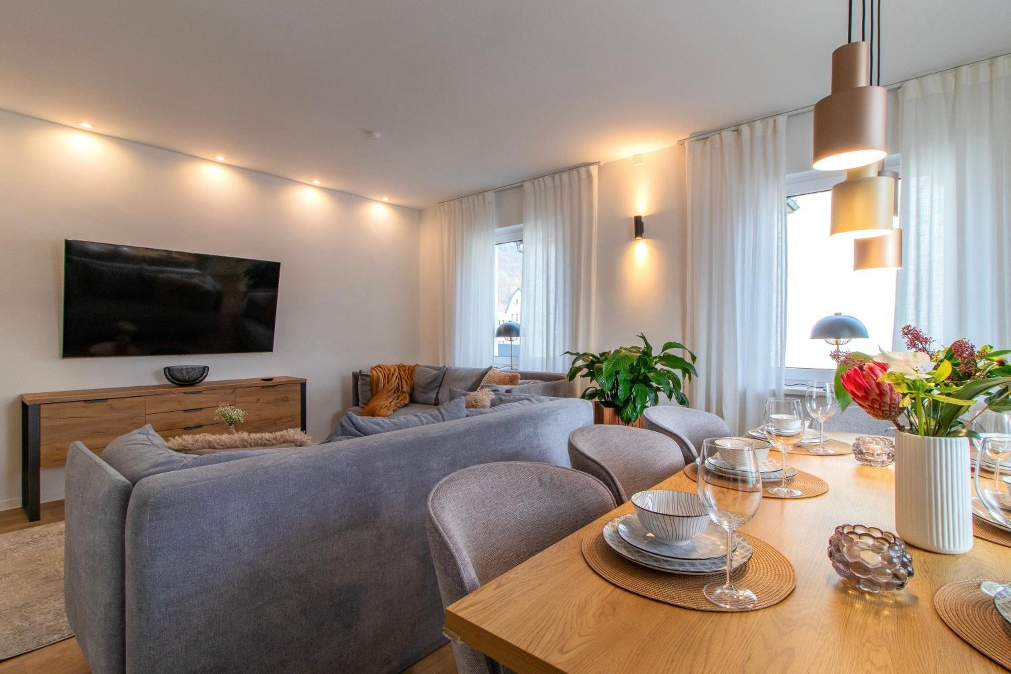 Stilvolles City-Apartment I Netflix I Wlan L Stellplatz I Zentral Schwarzenberg  Exterior photo